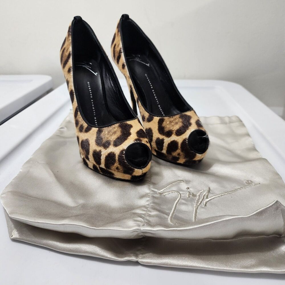 Giuseppe Zanotti Leopard Print Calf Hair Peep Toe Pumps Platform Stiletto Sz 37